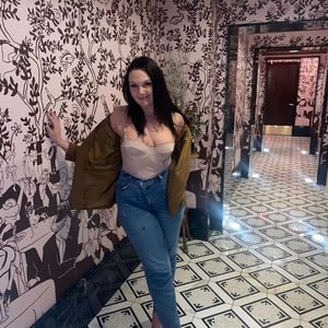 Meet your Posher, Diandra